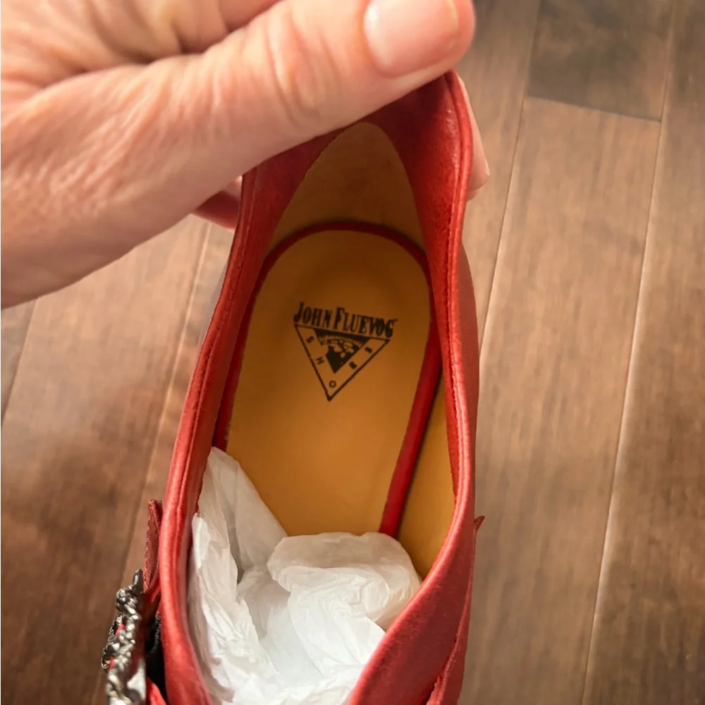 NWT John Fluevog Fantine  Pointed Mary Jane Heels with Decorative Skull Buckle - Picture 9 of 10